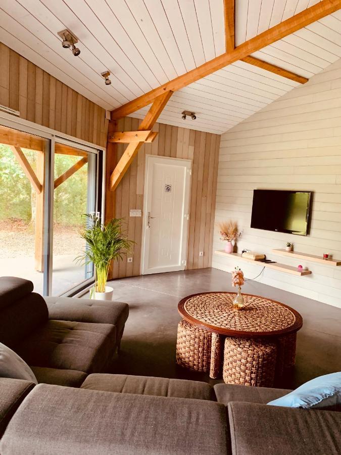 L Estanguet Maison Octogonale En Foret Rion-Des-Landes Zewnętrze zdjęcie